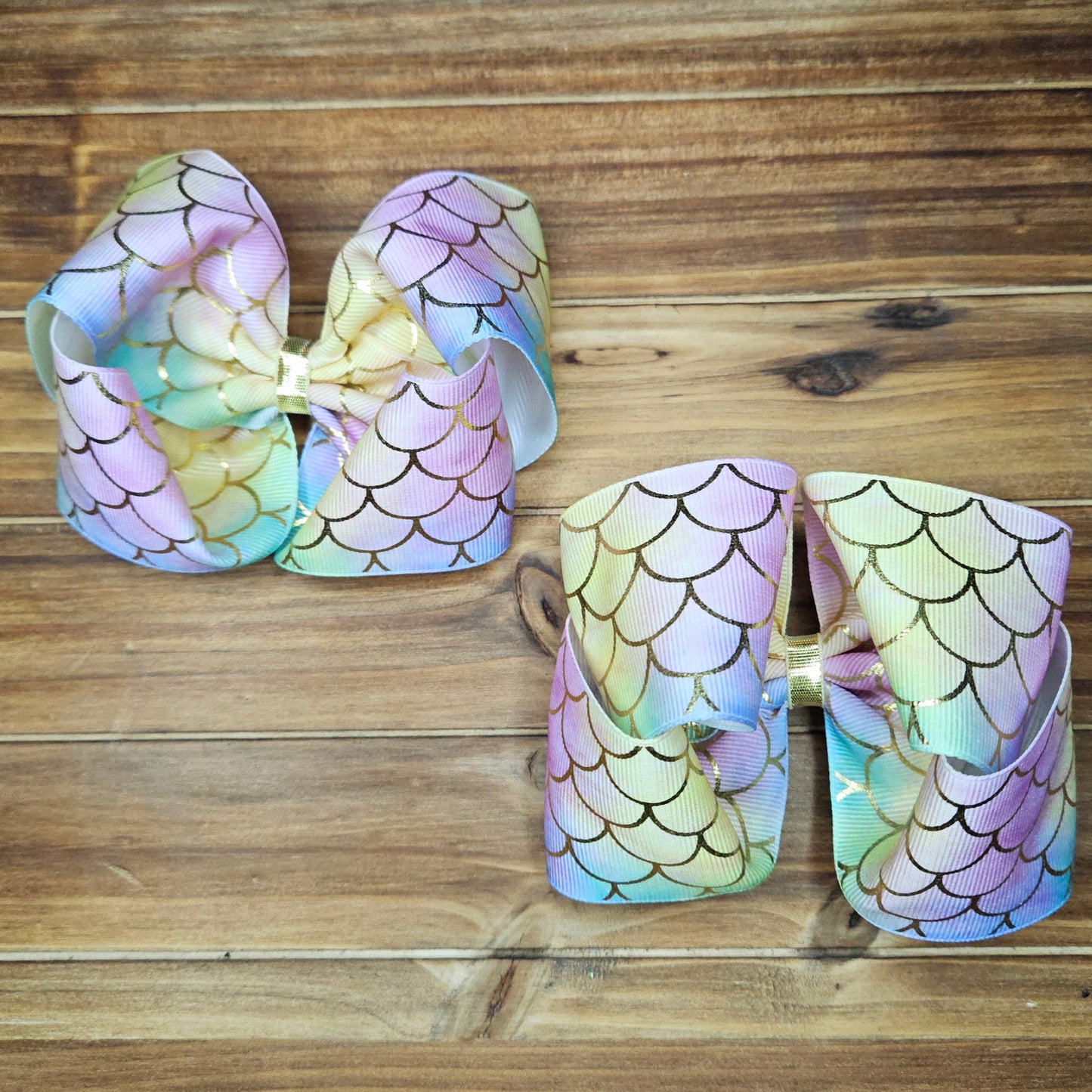 Mermaid ribbon bows