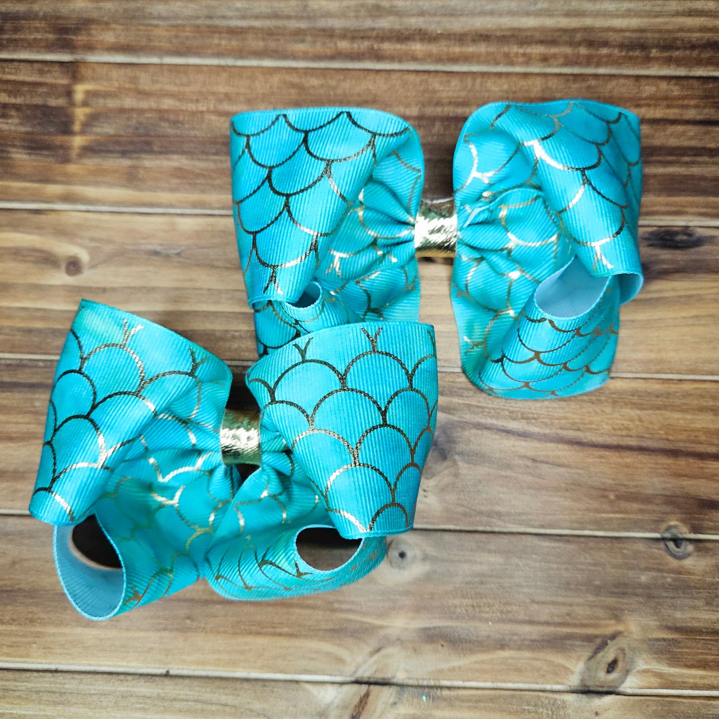 Mermaid ribbon bows